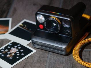 Polaroid