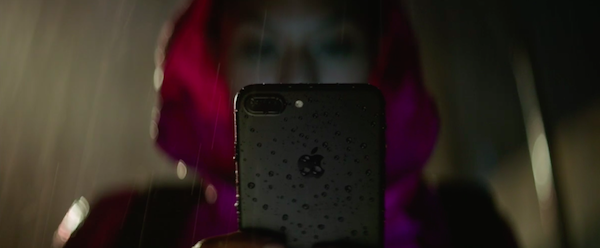 iPhone-7-Plus-waterproofing[1]