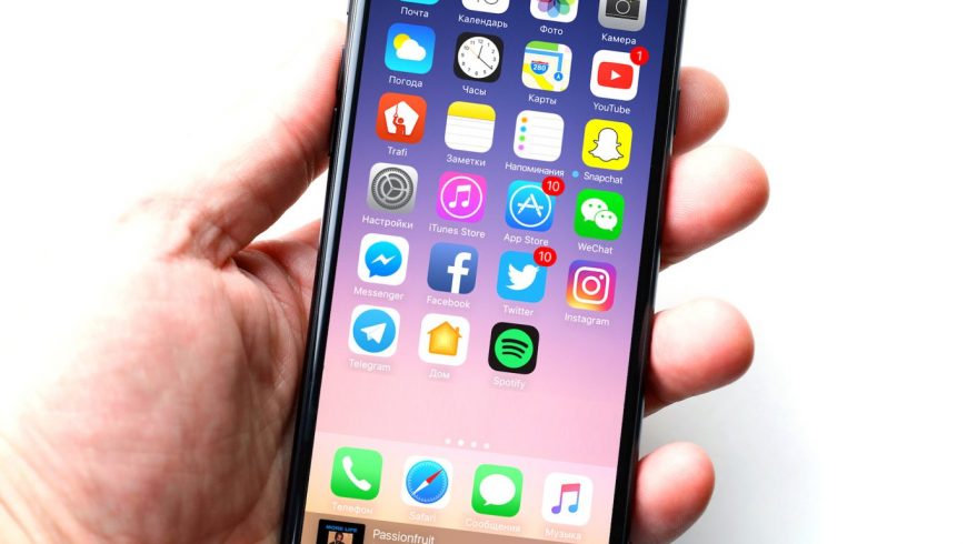 iPhone-8-render[1]
