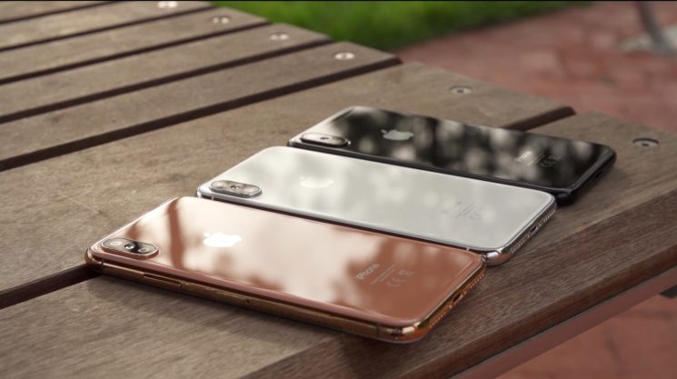 iPhone-8-7s-plus-dummy-models-Danny-Winget-001-745×417
