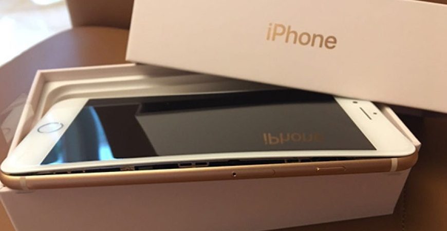 iPhone-8-Plus-split-two