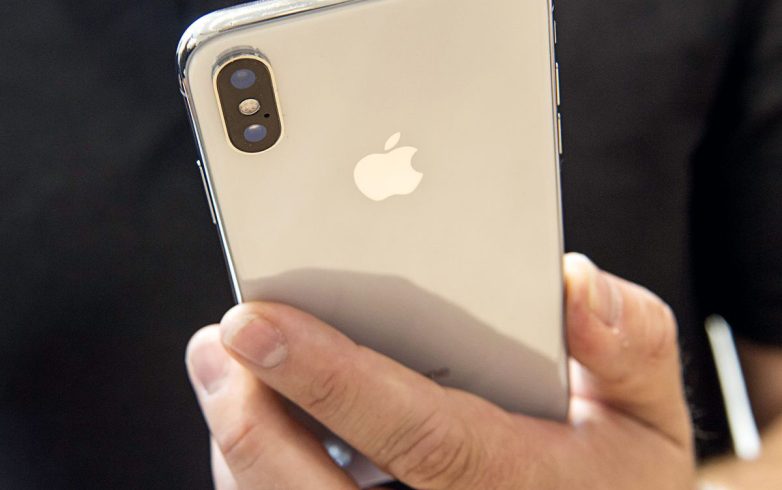 iphone-x-in-hand1