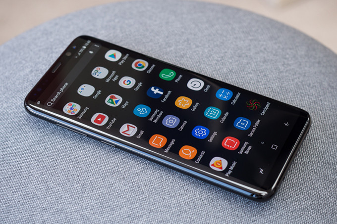 Samsung-working-to-embed-camera-and-fingerprint-sensor-into-a-smartphones-display