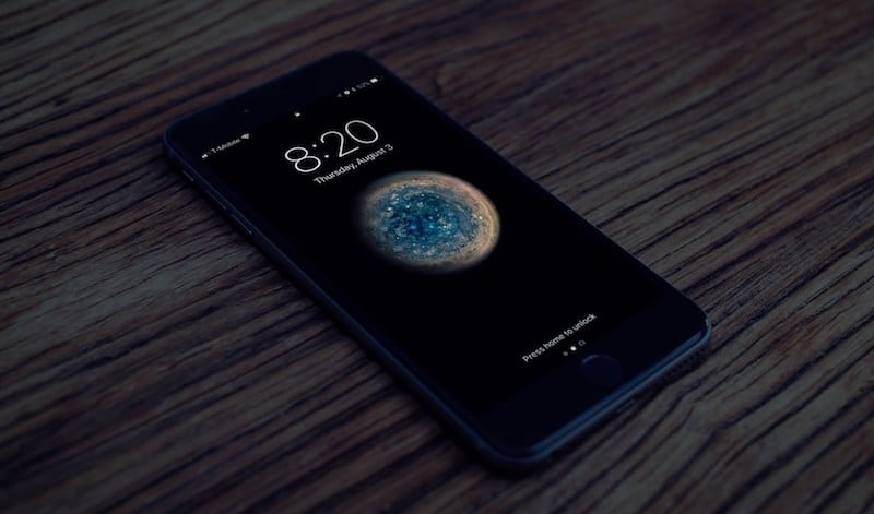 iPhone-8-and-iPhone-8-Plus-Wallpapers-1