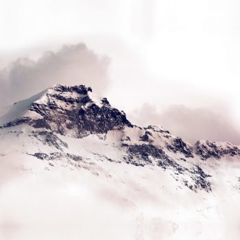 mountain-white-snow-winter-minimal-red-ipad-pro-768×768