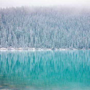 winter-mountain-lake-river-nature-ipad-pro-768×768