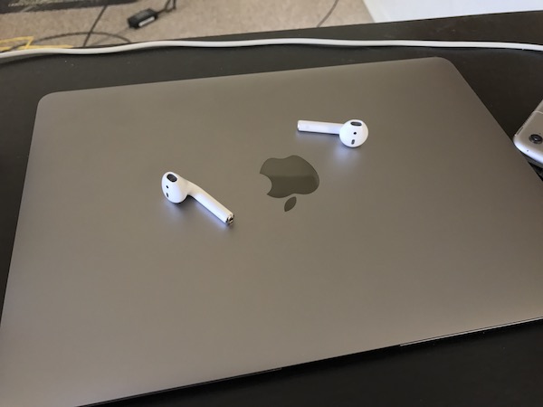 Apple-AirPods-test7