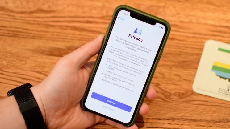 Everything-new-in-iOS-11.3-AirPlay-2-Animoji-Messages-in-iCloud-more-1-745×419
