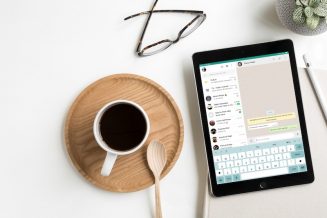 WhatsApp-on-iPad-Portrait-Thread
