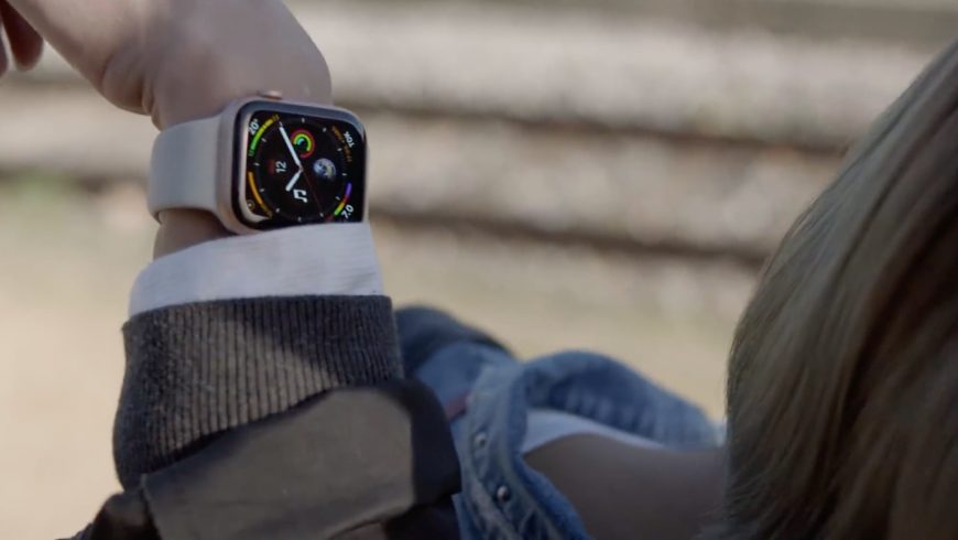 Apple_Watch_Series_4_hero_010