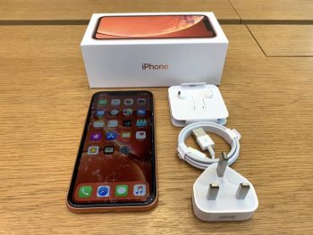 iPhone-XR-unboxing-photos-1024×768