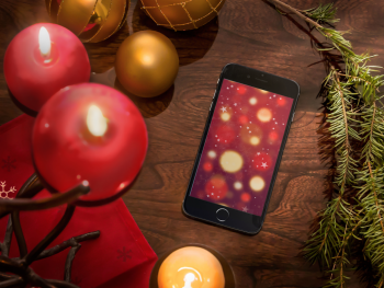 iphone-6-on-the-candles-christmas-1376×1032