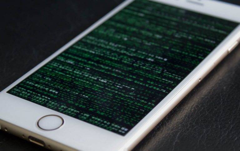 iPhone-Matrix-Code-Exploit-768×485