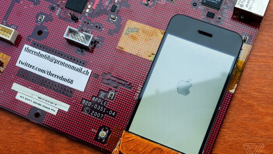 Oriignal-iPhone-prototype-logic-board-002