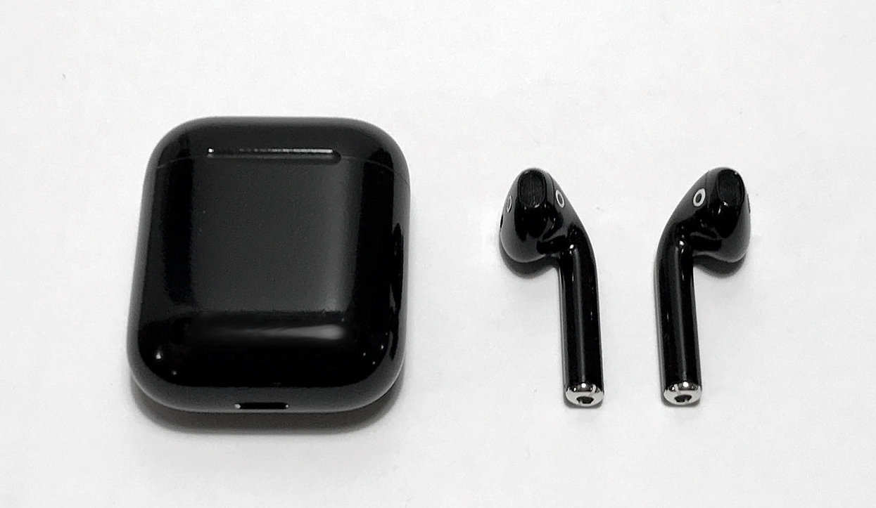 baclkpods-black-AirPods-modificaiton-001
