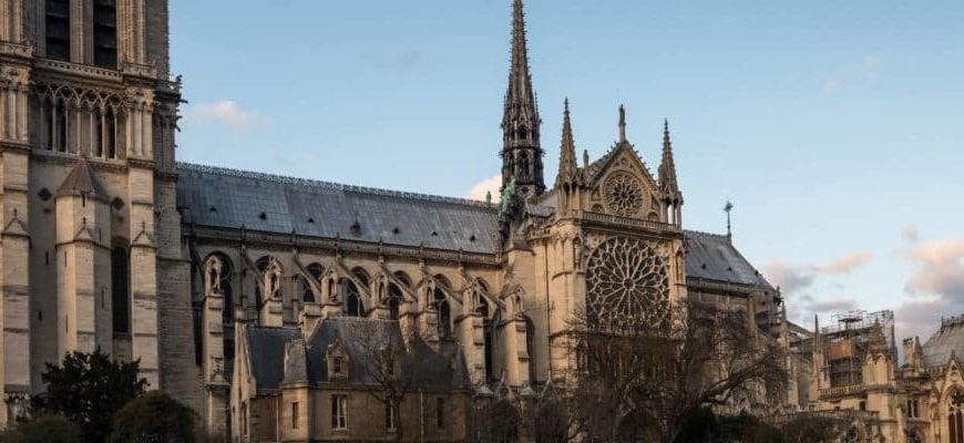 NotreDame-cathedral-1024×400