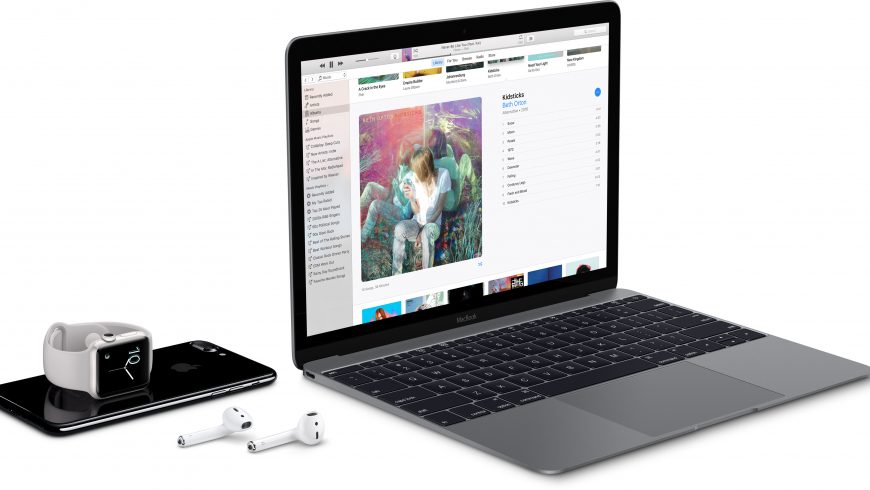 AirPods-iPhone-apple-watch-macbook