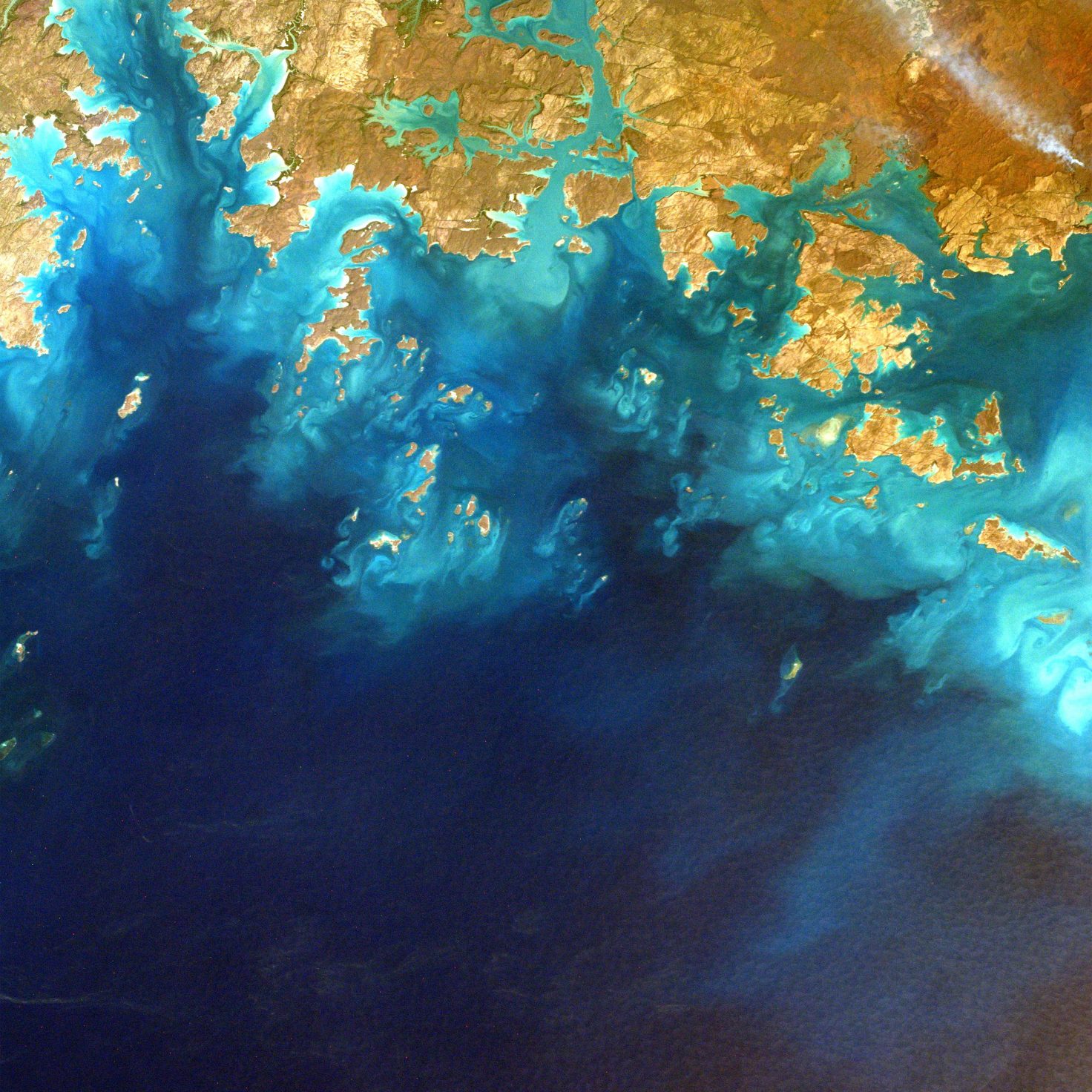 sea-from-sky-earthview-art-nature-ipad-pro-wallpaper-1472×1472