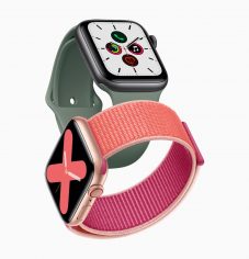 Apple_watch_series_5-gold-aluminum-case-pomegranate-band-and-space-gray-aluminum-case-pine-green-band-091019