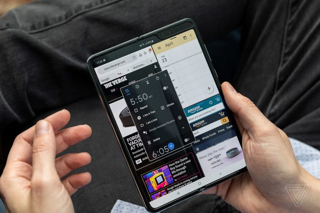 Samsung-GalaxyFold-editorial2