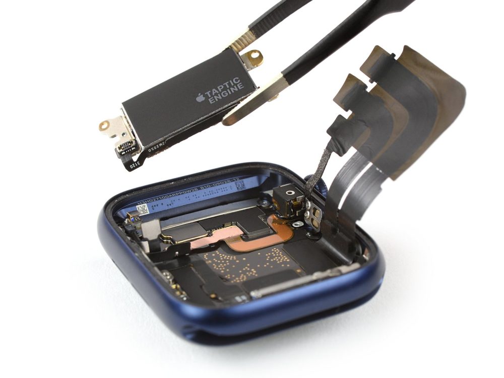 IXBebALKN2rVAwn4.huge-2