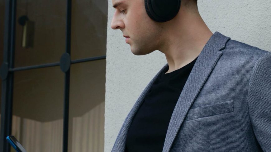 Puro_Sound_Labs_PuroPro_headphones_image_005-1396×1536