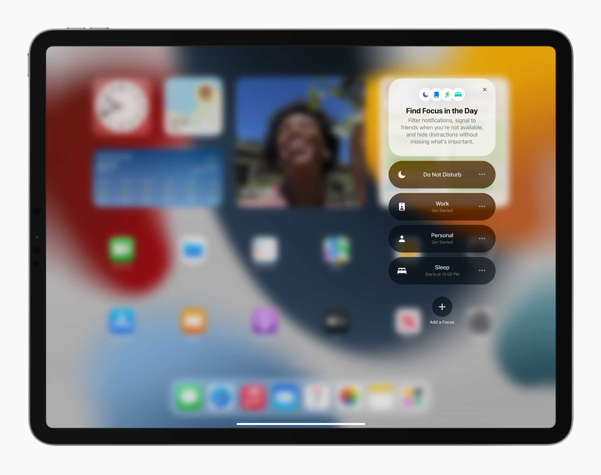 Apple_iPadPro-iPadOS15-springboard-focus_060721