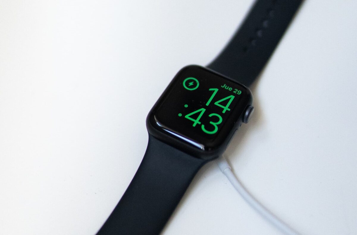 Apple-Watch-on-charger-1200×791