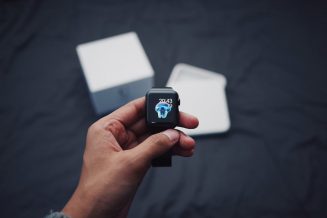 New-Apple-Watch-with-box-1500×1000