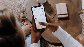 25-Tips-to-Customize-Your-iPhones-Home-Screen-Like-a-Pro-in-2022