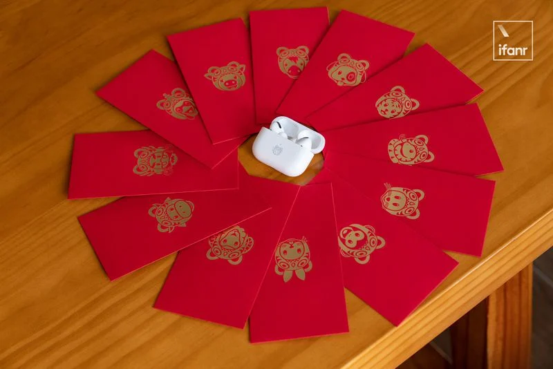 apple-chinese-new-year-red-envelopes