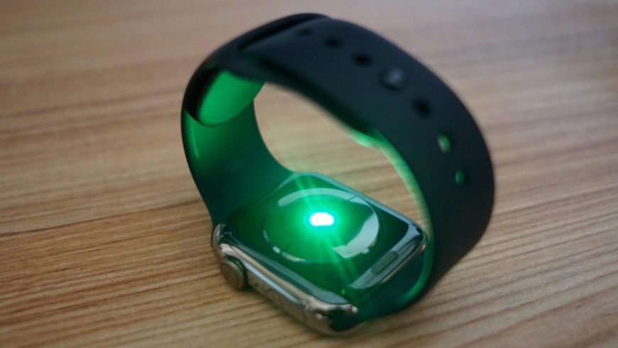 apple-watch-heart-rate-sensor