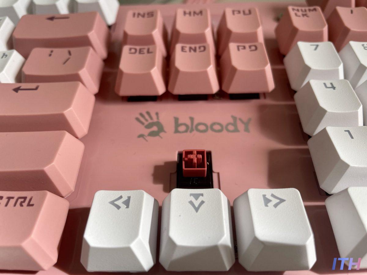 Красные свитчи_ bloody b800 pink