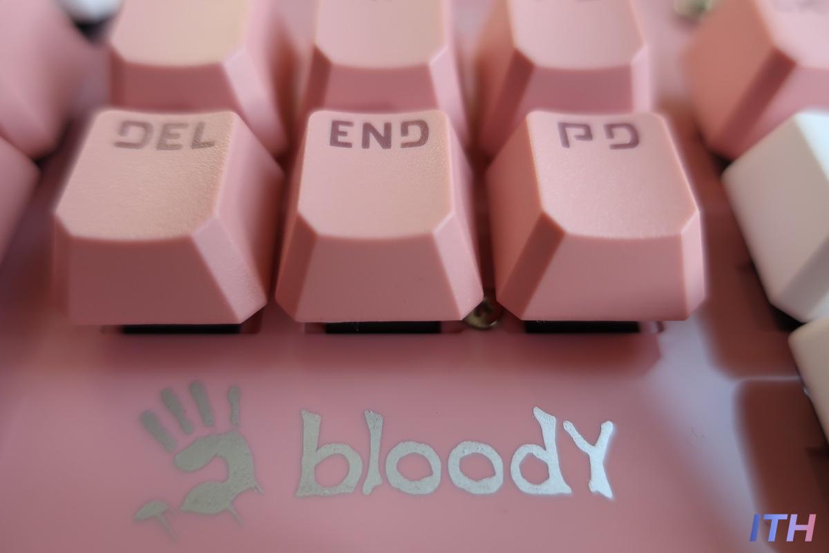 Материал клавиш_bloody b800 pink