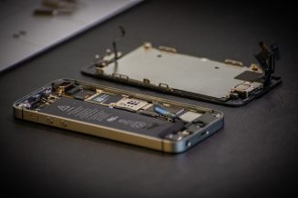 Apple-iPhone-repair-unsplash-scaled