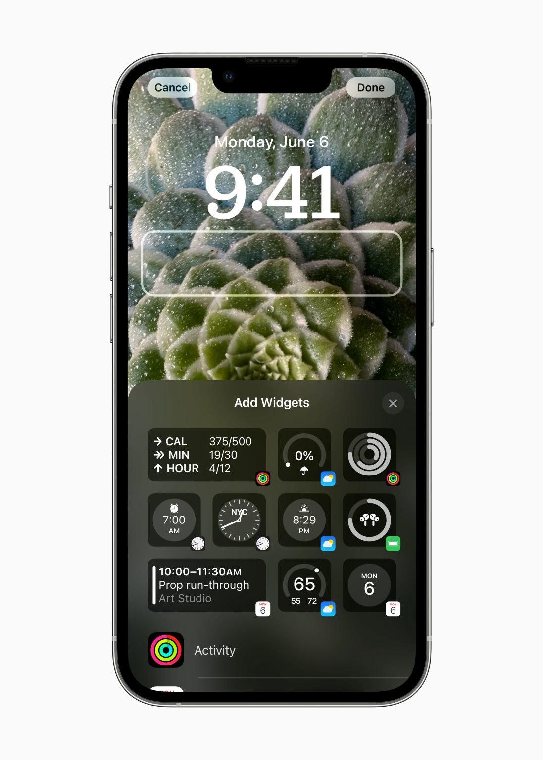 Apple-WWDC22-iOS16-Personalized-Lockscreen-Add-Widgets-220606-1097×1536