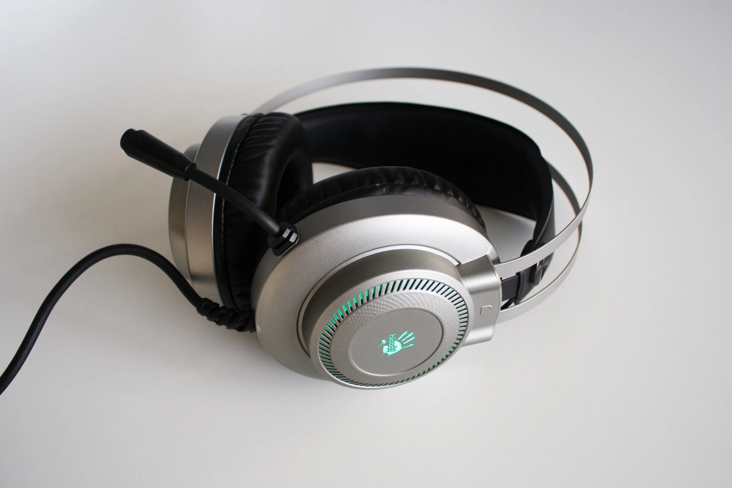 Наушники J200S микрофон