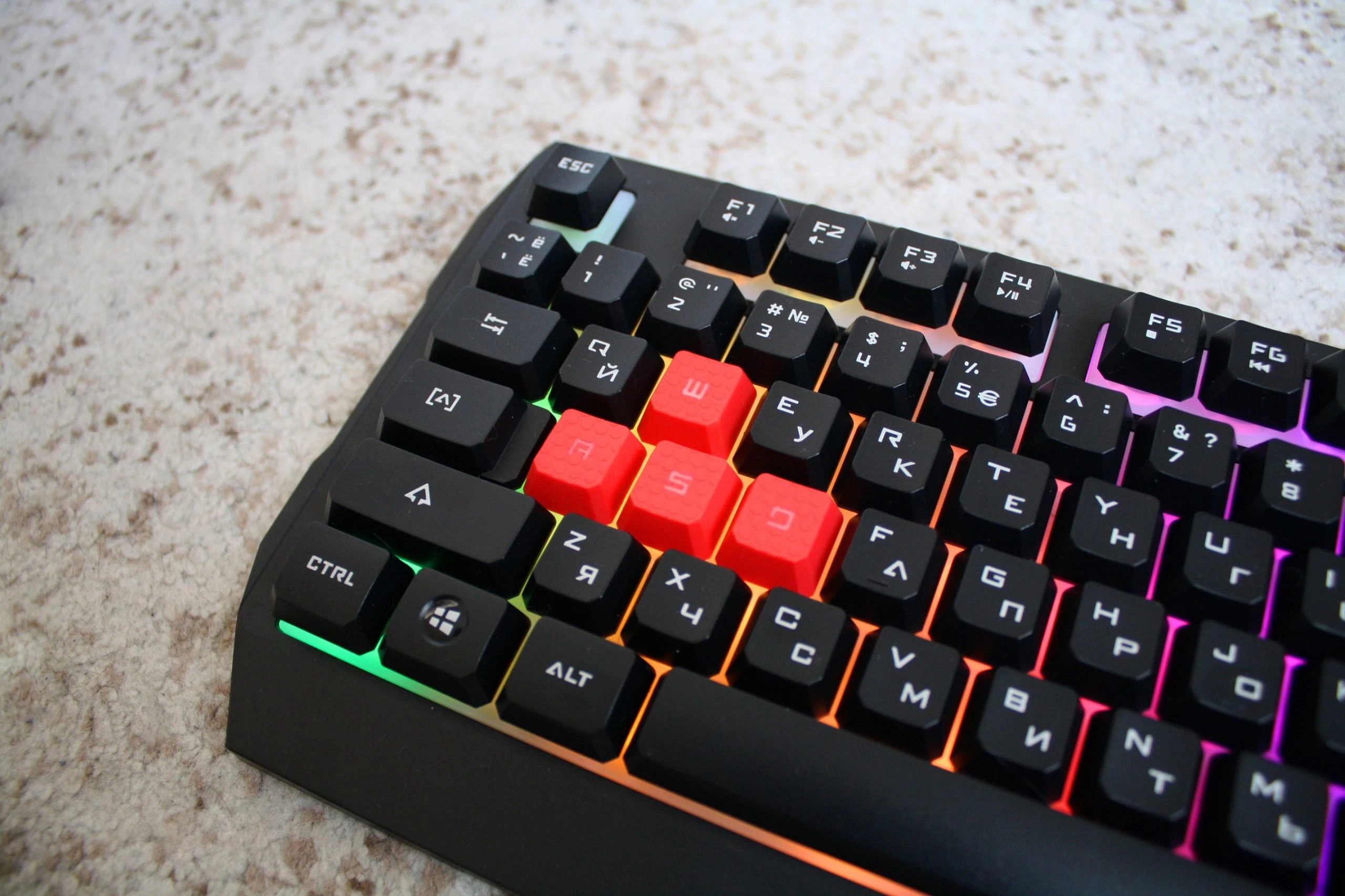 B135N_игровые_клавиши