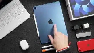 Apple-iPad-Air-fifth-generation-model-year-2022-back-table-1536×864