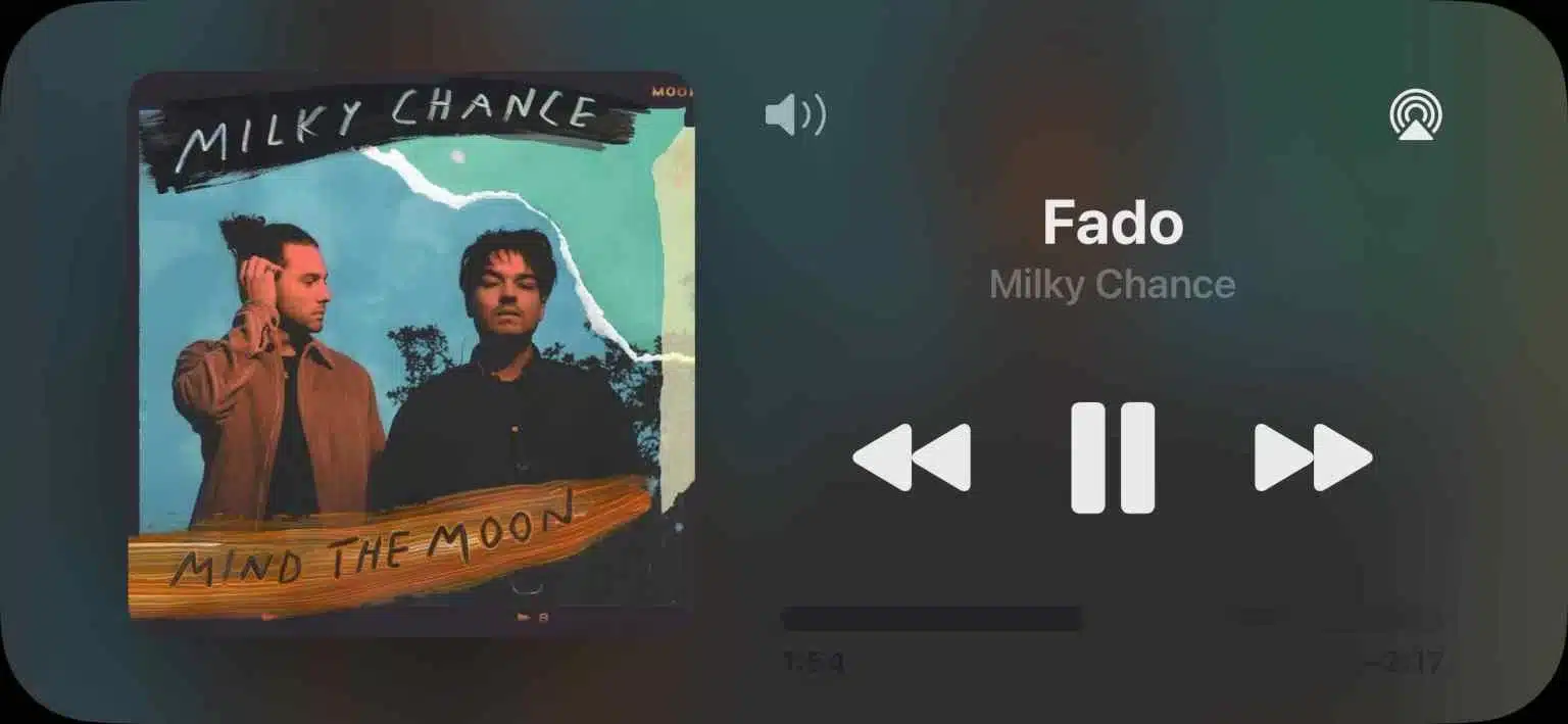 ios-17-iphone-standby-use-and-customize-10