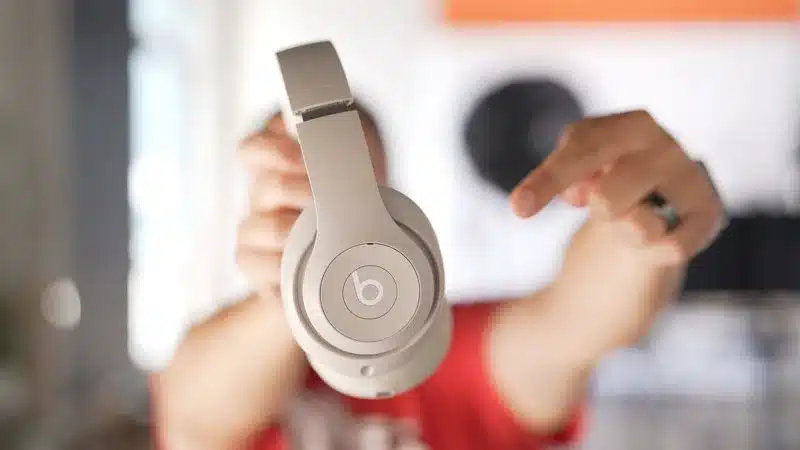 beats-studio-pro-point