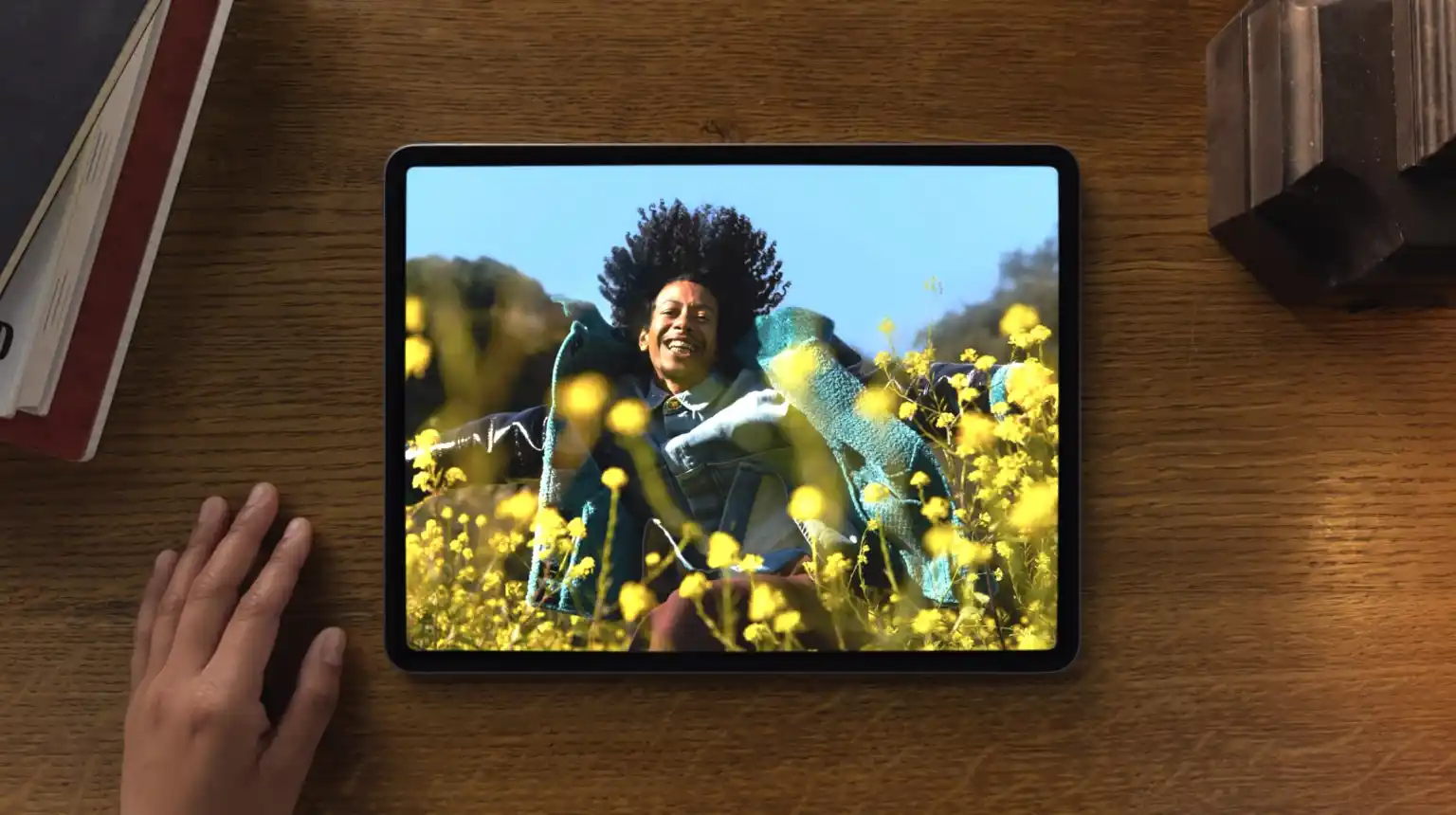 m2-ipad-air-vs-m1-ipad-air-display