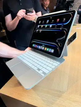 twitter_GM_BNGaW8AI6wzK_9e4db9