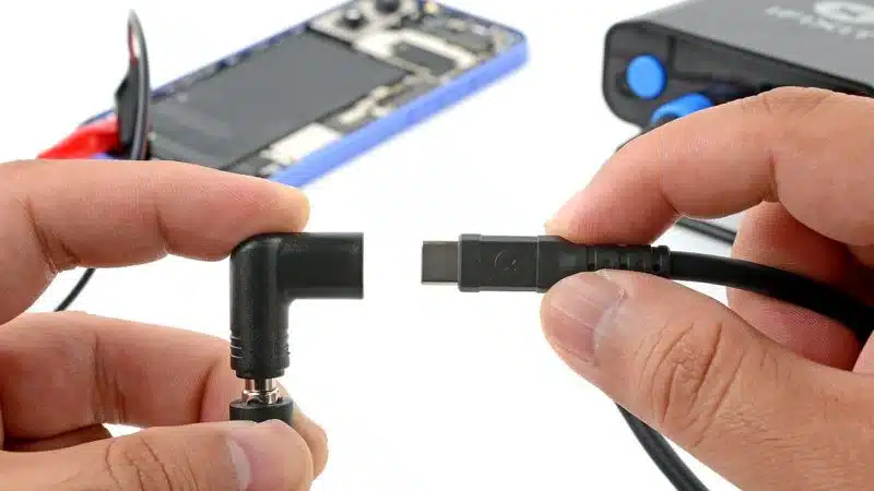 iFixit-VoltClip